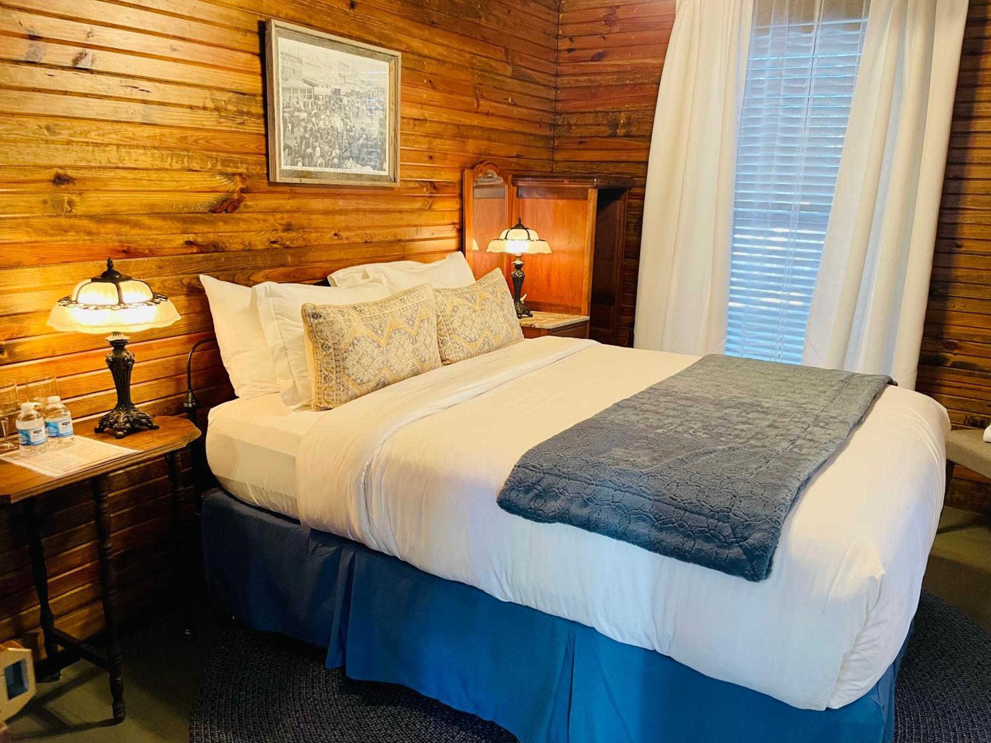 Dabbs Hotel Bed And Breakfast Llano Exteriér fotografie